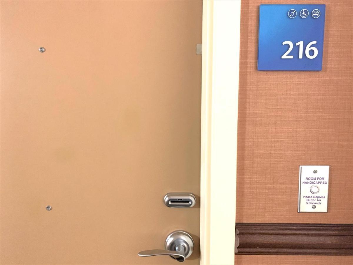 Holiday Inn Express Fresno Northwest - Herndon By Ihg Екстер'єр фото