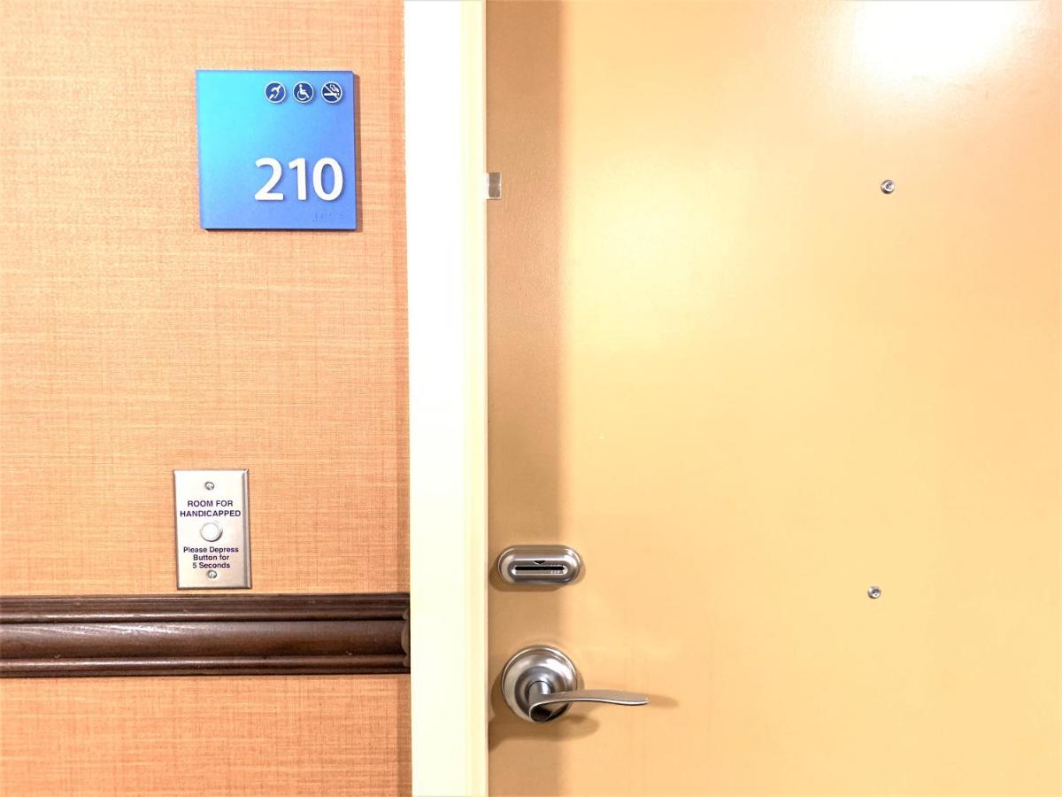 Holiday Inn Express Fresno Northwest - Herndon By Ihg Екстер'єр фото