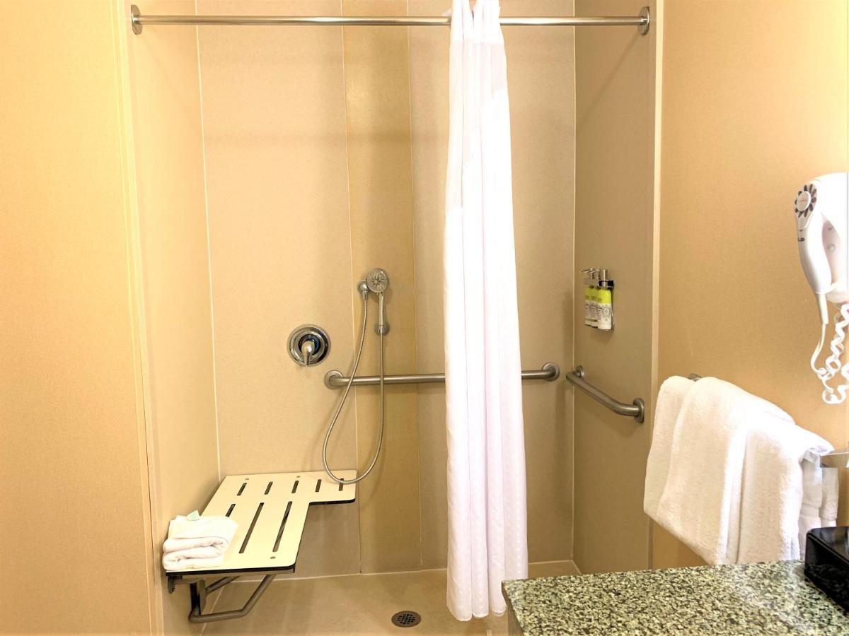 Holiday Inn Express Fresno Northwest - Herndon By Ihg Екстер'єр фото
