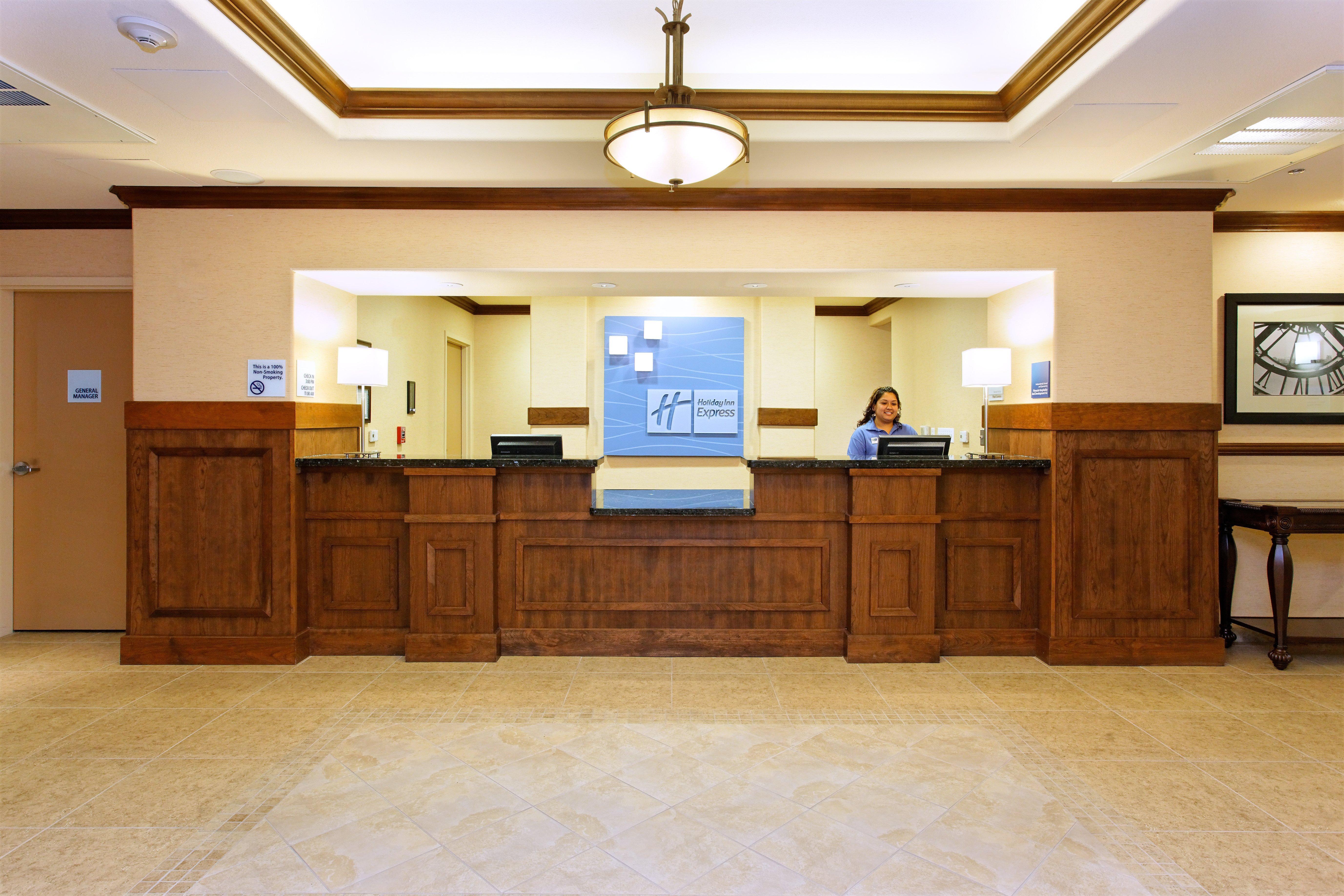 Holiday Inn Express Fresno Northwest - Herndon By Ihg Екстер'єр фото