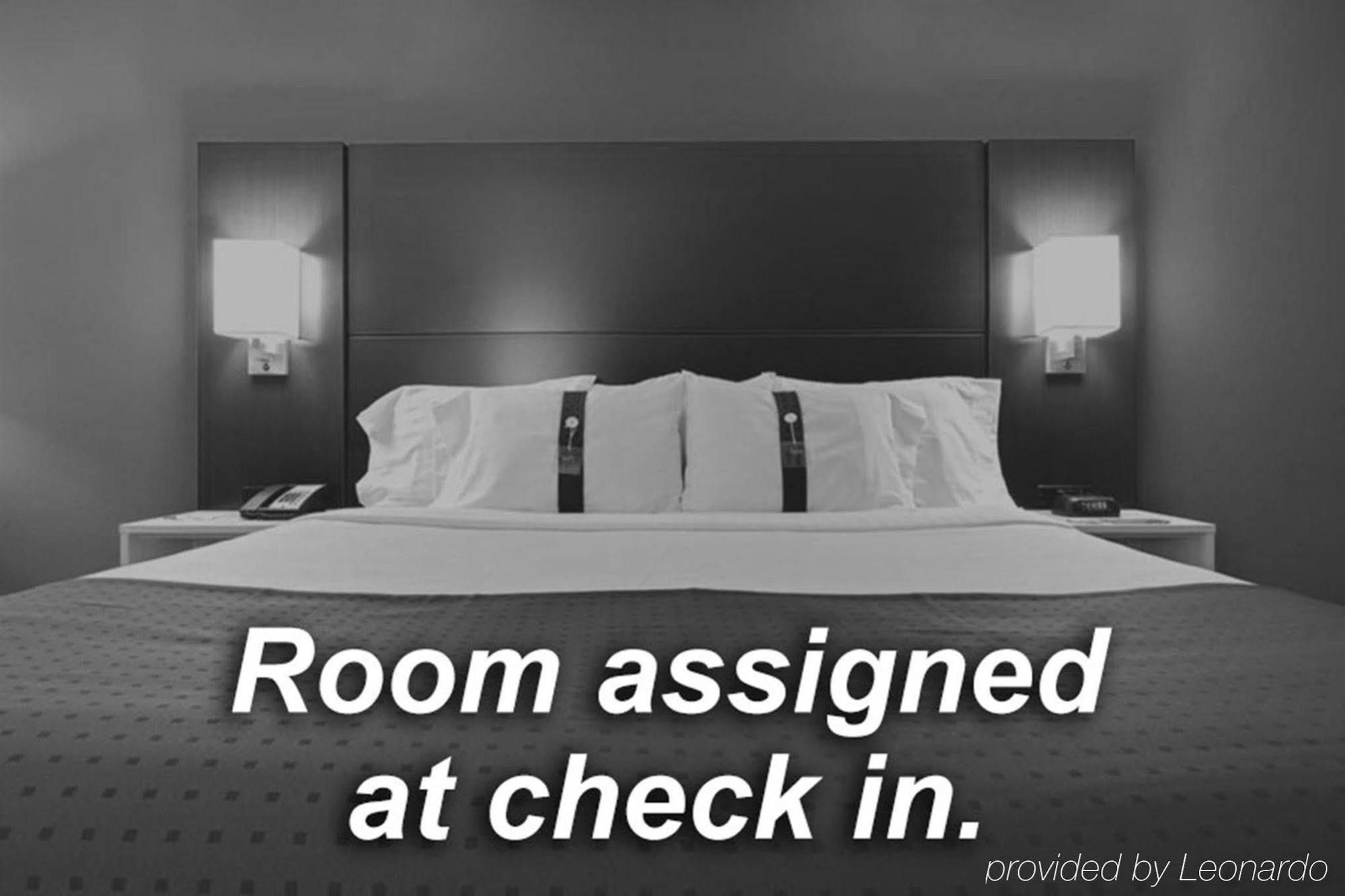 Holiday Inn Express Fresno Northwest - Herndon By Ihg Екстер'єр фото