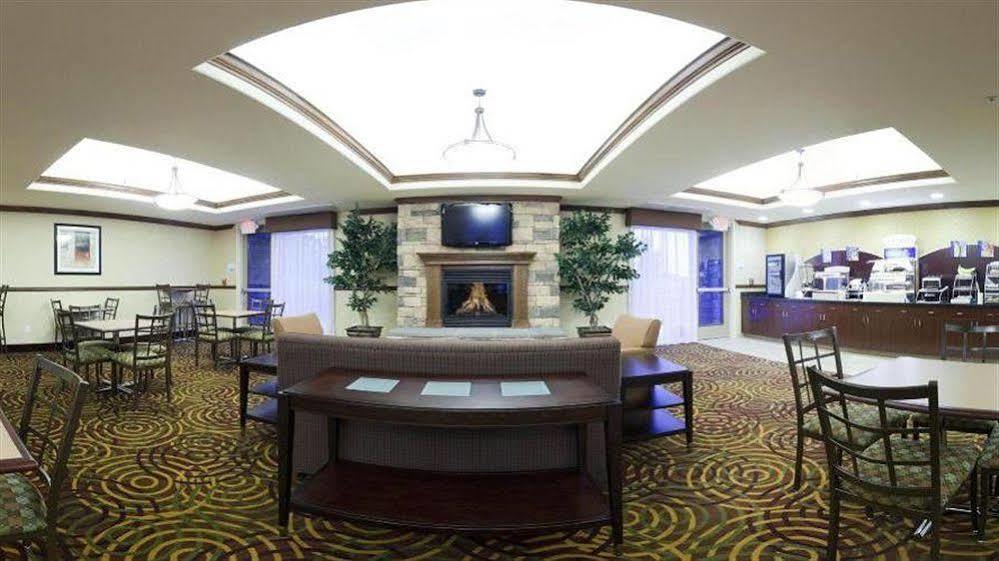 Holiday Inn Express Fresno Northwest - Herndon By Ihg Екстер'єр фото